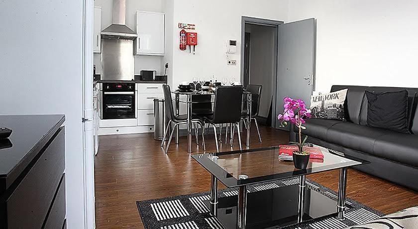 Lewis Apartment 1 Northern Quarter Sleeps Upto 4 Manchester Exteriör bild